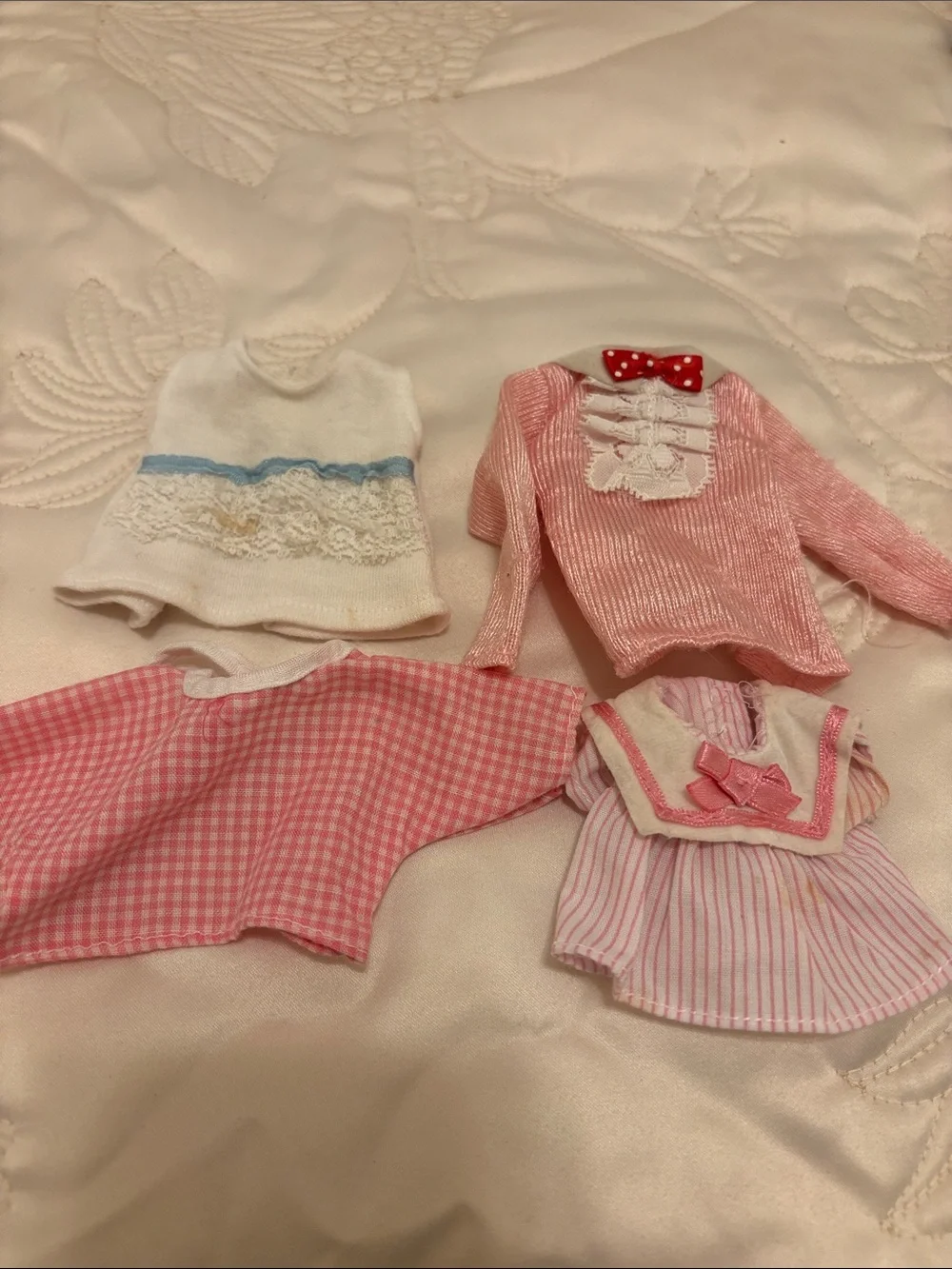 Assorted Pink & Blue Barbie/Other Clothing and Accessories Set